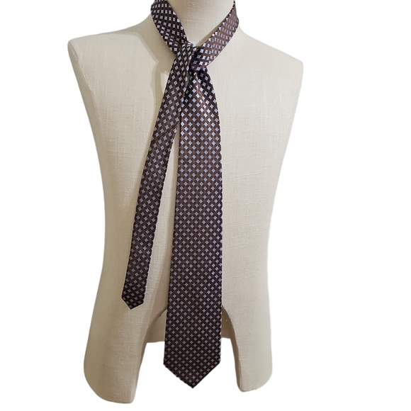 Calvin Klein Silk Tie - Picture 4 of 8